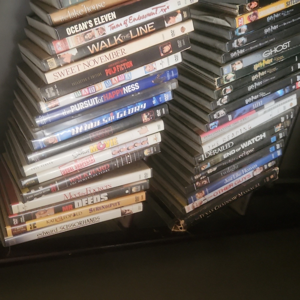 Dvds - Picture 2 of 5